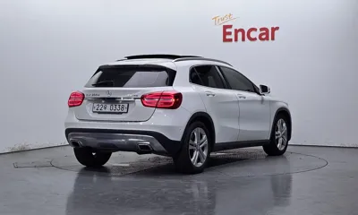Mercedes-Benz GLA-Class 2017, 105889 км, за 8921.01 USD