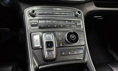 Hyundai Santafe 2021, 59306 км, за 13615.64 USD - фото 9