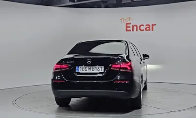 Mercedes-Benz A-Class 2020, 70991 км, за 12815.52 USD
