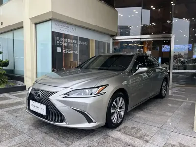 Lexus ES 2020, 101900 км, за 23366.23 USD