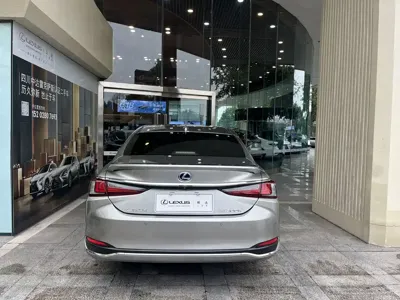 Lexus ES 2020, 101900 км, за 23366.23 USD
