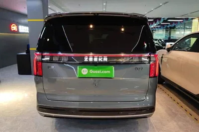 Zeekr 009 2024, 38900 км, за 51906 USD