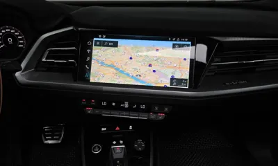 Audi Q4 e-tron 2023, 29820 км, за 24419.06 USD - фото 14