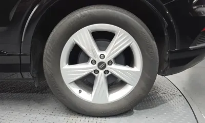 Audi Q4 e-tron 2023, 29820 км, за 24419.06 USD - фото 21