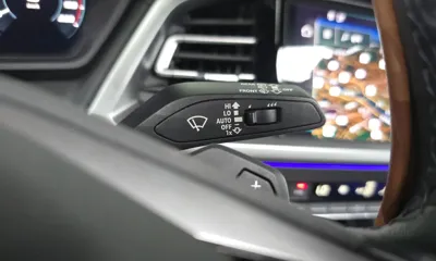 Audi Q4 e-tron 2023, 29820 км, за 24419.06 USD - фото 29