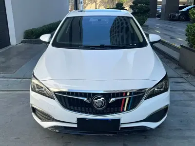 Buick Verano 2018, 60000 км, за 4390.81 USD