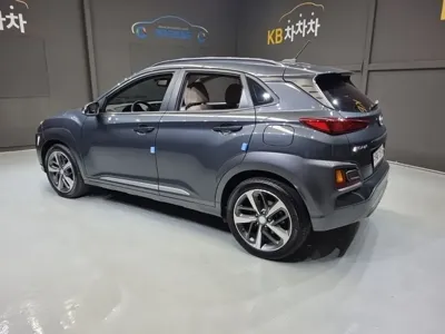 Hyundai Kona 2018, 96000 км, за 9114.01 USD