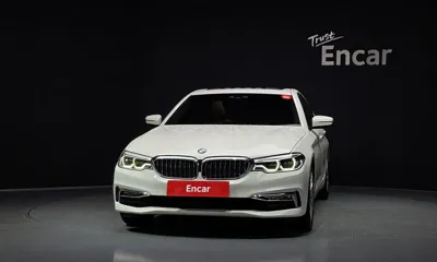 BMW 5-Series 2018, 125870 км, за 13131.37 USD