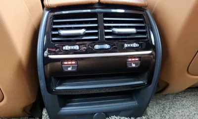BMW 5-Series 2018, 125870 км, за 13131.37 USD - фото 18