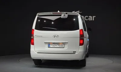 Hyundai Starex 2020, 71779 км, за 14886.56 USD
