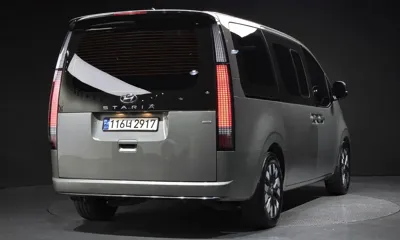 Hyundai Staria 2023, 58904 км, за 23834.42 USD