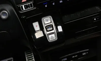 Hyundai Staria 2023, 58904 км, за 23834.42 USD - фото 9