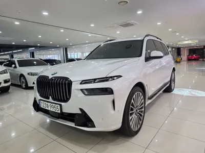 BMW X7 · 2024 год