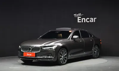 Volvo S90 · 2023 год