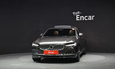 Volvo S90 2023, 32370 км, за 25996.22 USD