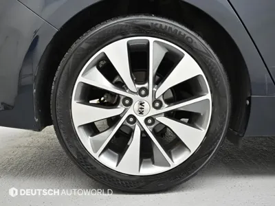 Kia K5 2017, 56214 км, за 6825.71 USD