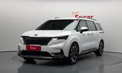 Kia Canival · 2021 год