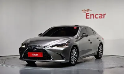 Lexus ES · 2019 год