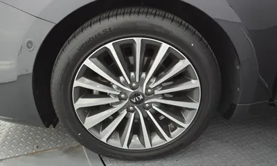 Kia K7 2019, 104087 км, за 8925.09 USD
