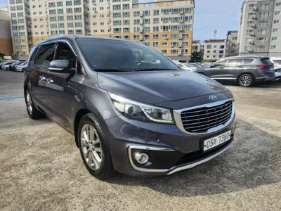 Kia Canival · 2018 год
