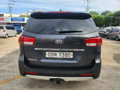 Kia Canival 2018, 313455 км, за 3893.91 USD - фото 4