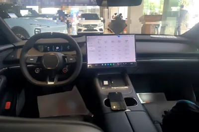 Xiaomi Auto SU7 2026, 100 км, за 41901 USD - фото 11