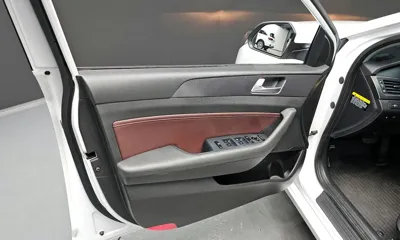 Hyundai Sonata 2017, 55546 км, за 8923.86 USD - фото 24