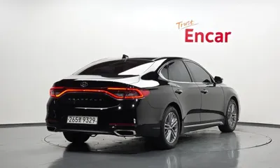 Hyundai Grandeur 2018, 106412 км, за 9124.33 USD