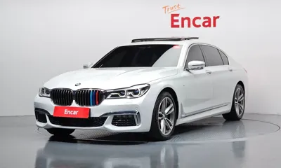 BMW 7-Series · 2018 год