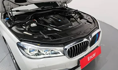 BMW 7-Series 2018, 67850 км, за 26372.33 USD - фото 6