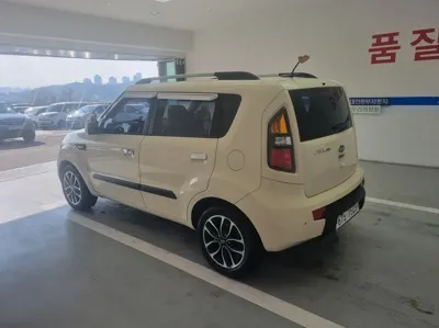 Kia Soul 2010, 78487 км, за 2510.74 USD - фото 15