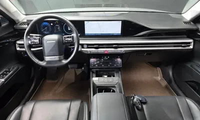 Hyundai Grandeur 2023, 143678 км, за 36104.64 USD - фото 7