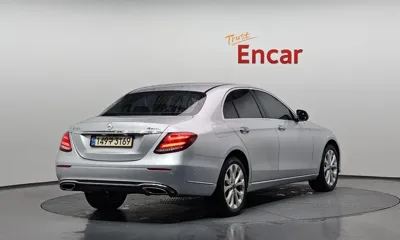 Mercedes-Benz E-Class 2019, 142025 км, за 12251.65 USD