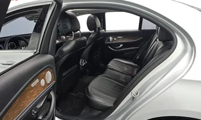 Mercedes-Benz E-Class 2019, 142025 км, за 12251.65 USD - фото 12
