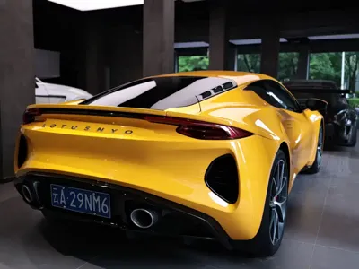 Lotus Emira 2024, 25000 км, за 92721.2 USD - фото 12