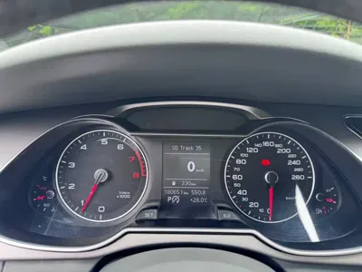 Audi A4L 2013, 180000 км, за 4397.26 USD