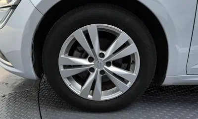 Renault-KoreaSamsung SM6 2020, 140854 км, за 5009.11 USD