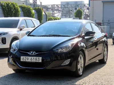Hyundai Avante · 2012 год