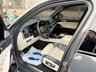 BMW X7 2022, 48090 км, за 62451.27 USD - фото 8