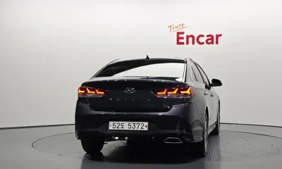 Hyundai Sonata 2018, 180881 км, за 5382.7 USD