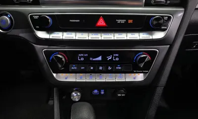 Hyundai Sonata 2018, 180881 км, за 5339.58 USD - фото 16