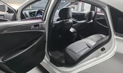 Hyundai Sonata 2015, 97606 км, за 4169.38 USD - фото 11
