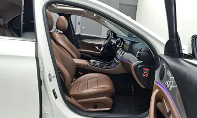 Mercedes-Benz E-Class 2019, 67835 км, за 14651.29 USD - фото 12