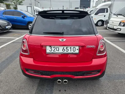MINI Cooper 2013, 144800 км, за 2535.27 USD