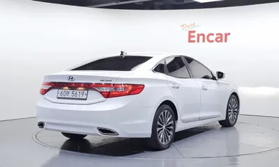 Hyundai Grandeur 2014, 143670 км, за 4304.63 USD