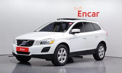Volvo XC60 · 2013 год