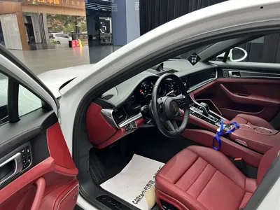 Porsche Panamera 2023, 38000 км, за 96683.33 USD - фото 7