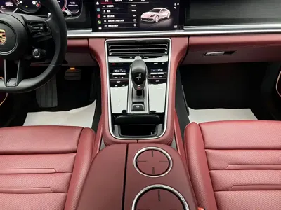 Porsche Panamera 2023, 38000 км, за 96683.33 USD - фото 11