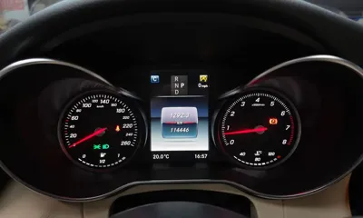Mercedes-Benz C-Class 2018, 114446 км, за 9250.82 USD - фото 8