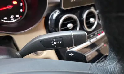 Mercedes-Benz C-Class 2018, 114446 км, за 9250.82 USD - фото 9